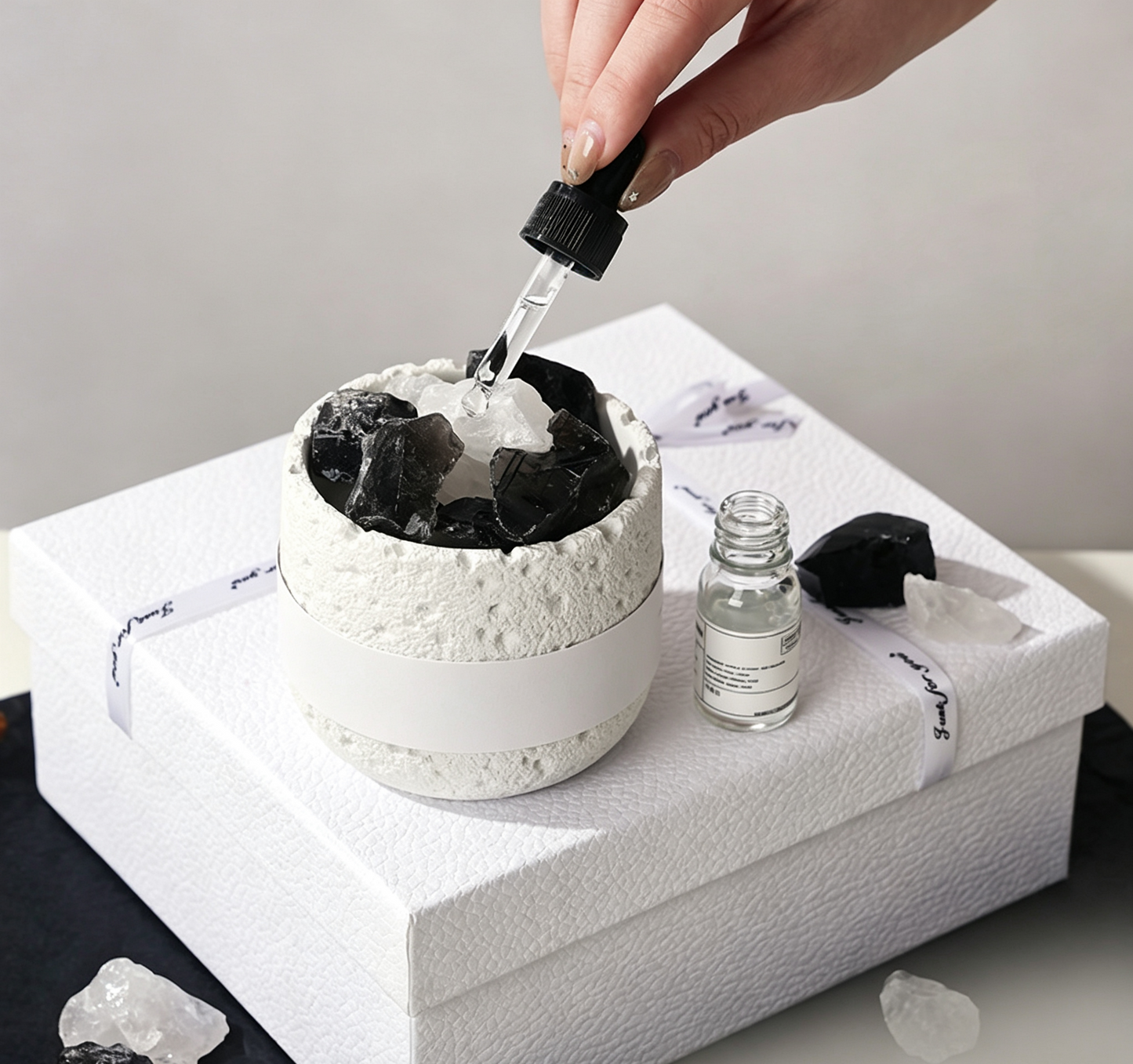Crystal Aroma Stone Gift Set with Oil, Agarwood